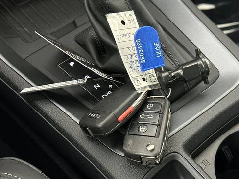 Used 2025 Audi Q3 2.0T Premium w/ Convenience Package image 23