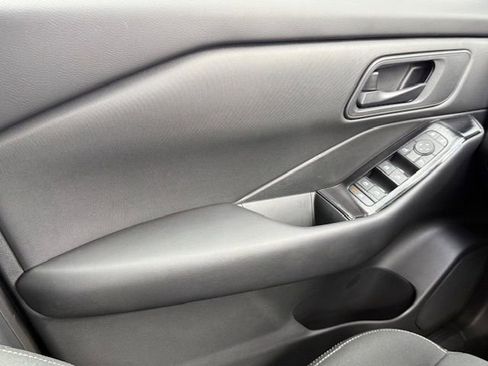 New 2026 Nissan Rogue S image 27