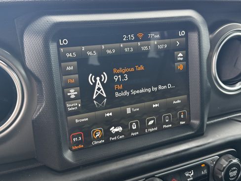 Used 2023 Jeep Wrangler Unlimited Rubicon 4xe w/ Safety Group AWD/4WD image 17