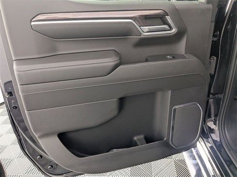 Certified 2022 Chevrolet Silverado 1500 LTZ w/ Technology Package image 23