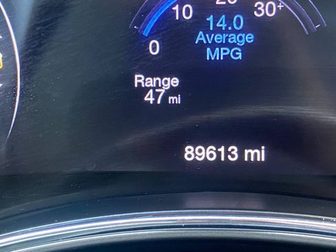 Used 2019 Jeep Grand Cherokee Altitude AWD/4WD image 21