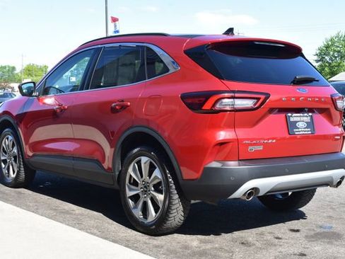 Used 2024 Ford Escape Platinum AWD/4WD image 16
