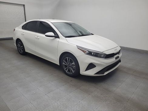 Used 2023 Kia Forte LXS image 11