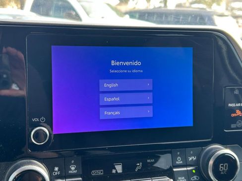 Used 2023 Toyota Highlander LE image 34