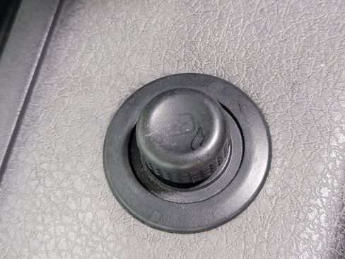 Used 2012 Ford F150 XLT w/ XLT Chrome Pkg AWD/4WD image 25
