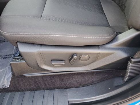 Used 2019 Ford F150 XLT w/ Equipment Group 302A Luxury AWD/4WD image 16