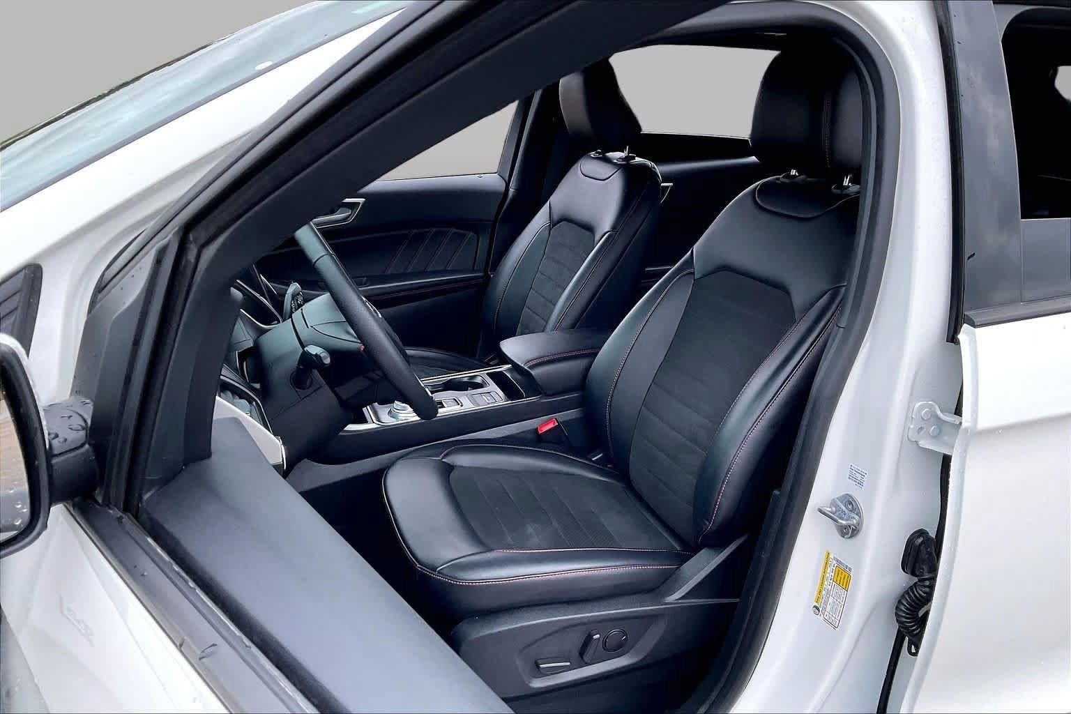 Used 2024 Ford Edge ST-Line AWD/4WD image 8