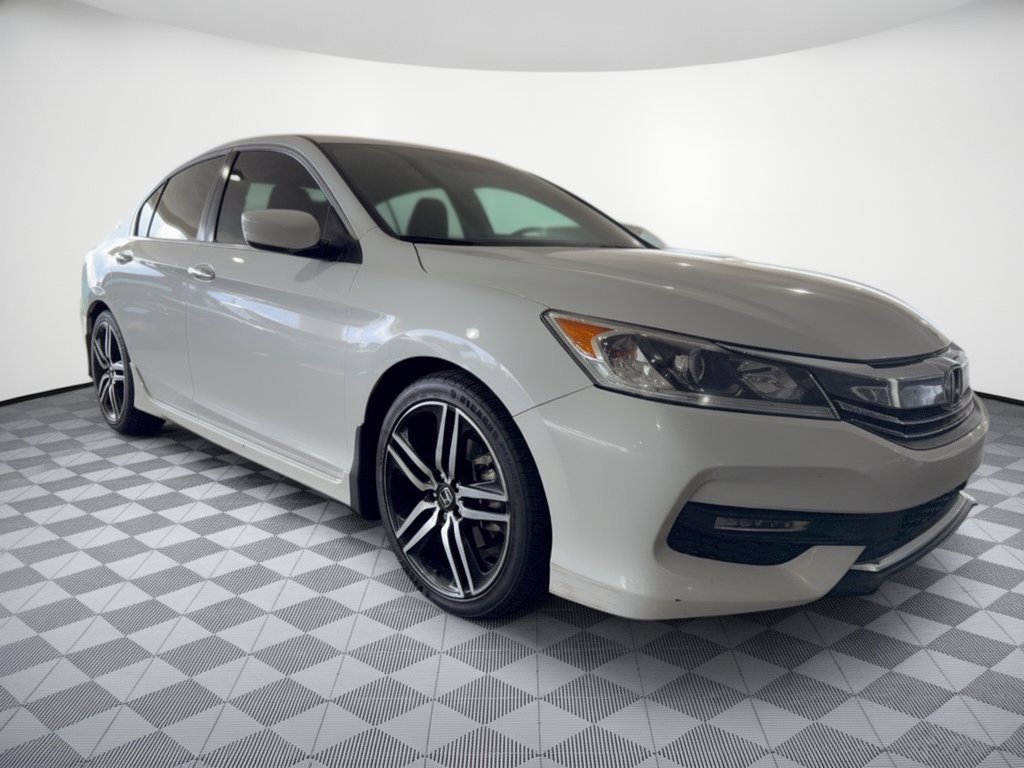 Used 2016 Honda Accord Sport image 5