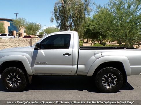 Used 2005 Toyota Tacoma PreRunner RWD image 8