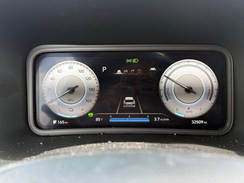 Used 2023 Hyundai Kona Limited w/ Cargo Package FWD image 19