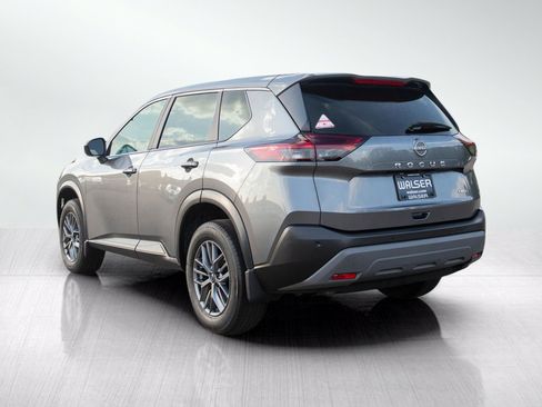 Used 2023 Nissan Rogue S AWD/4WD image 4