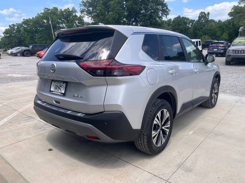 Used 2023 Nissan Rogue SV AWD/4WD image 7