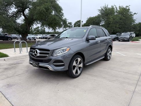 Used 2017 Mercedes-Benz GLE 350 image 2