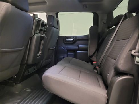 Used 2023 Chevrolet Silverado 1500 Custom image 12
