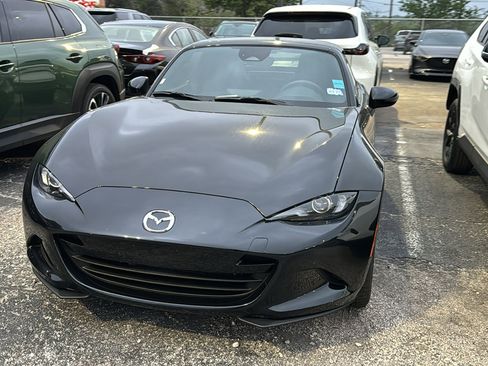 Used 2025 MAZDA MX-5 Miata RF Grand Touring RWD image 4