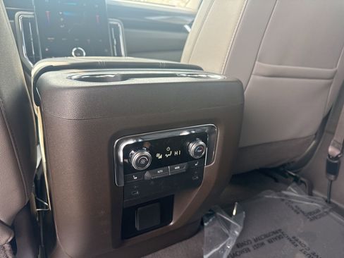 New 2026 GMC Yukon XL Elevation w/ LPO, Get Active Package image 37