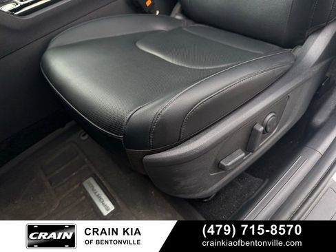 Certified 2025 Kia Sportage EX w/ Premium Package AWD/4WD image 25