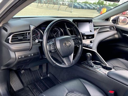 Used 2023 Toyota Camry SE image 17