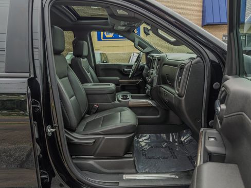 Used 2020 Chevrolet Silverado 1500 LT Trail Boss AWD/4WD image 26
