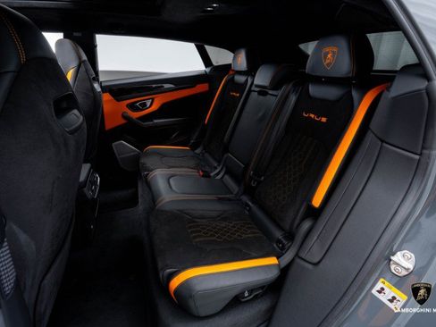Used 2023 Lamborghini Urus S image 55