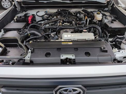 Used 2024 Toyota Tacoma SR image 22