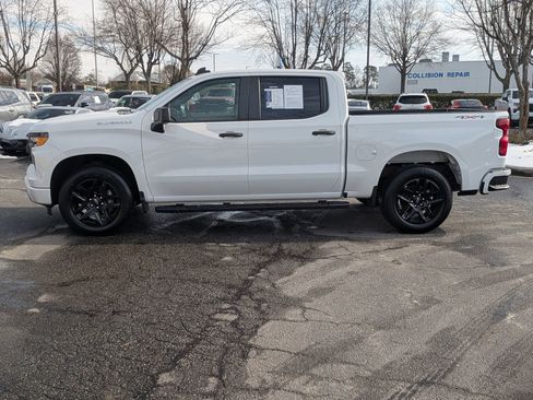 Used 2022 Chevrolet Silverado 1500 Custom image 6