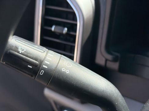 Used 2019 Ford F150 XLT AWD/4WD image 30