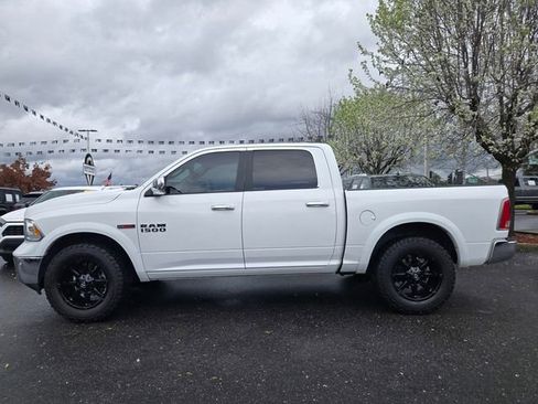 Used 2017 RAM 1500 Laramie w/ Convenience Group image 7