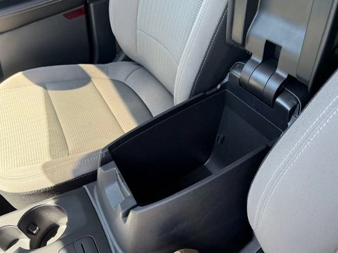 Used 2022 Ford Escape S AWD/4WD image 25