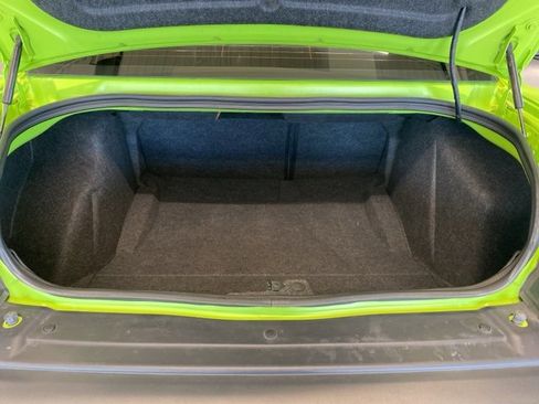 Used 2015 Dodge Challenger SRT Hellcat image 7