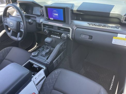 New 2026 Toyota Tacoma SR5 AWD/4WD image 23