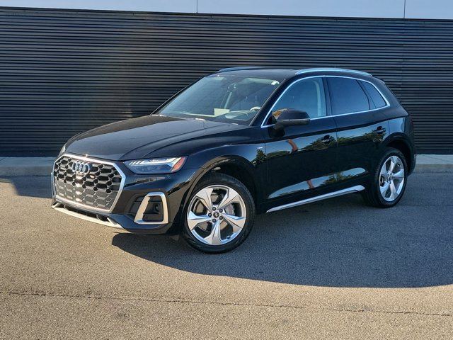 Used 2022 Audi Q5 2.0T Prestige w/ Prestige Package AWD/4WD image 1
