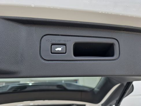 New 2026 Honda Pilot Touring image 14