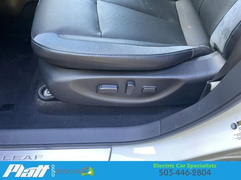Used 2019 Nissan Leaf SL w/ SL Technology Package FWD image 18