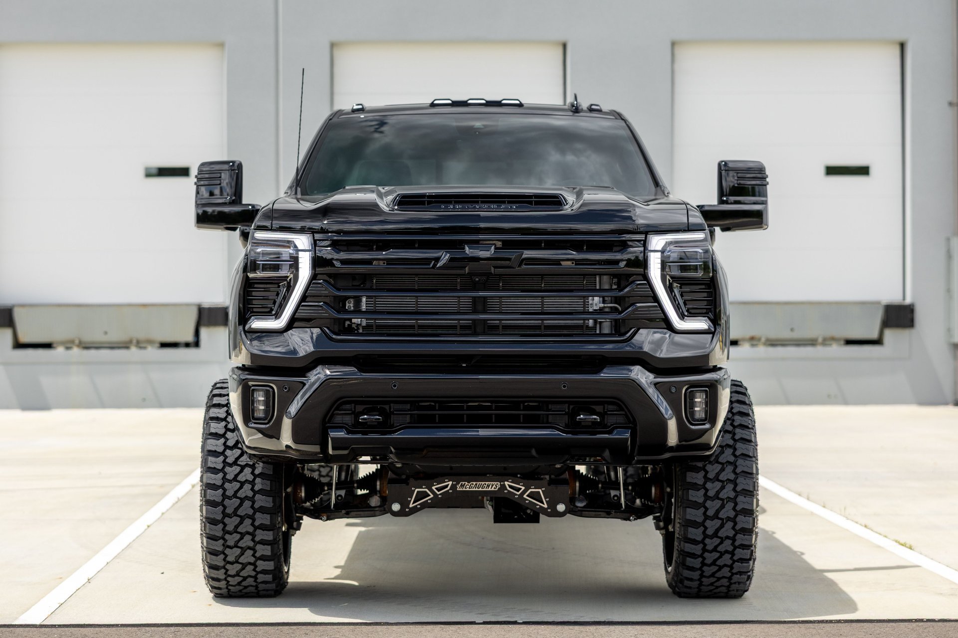Used 2026 Chevrolet Silverado 3500 High Country w/ High Country Premium Package AWD/4WD image 8