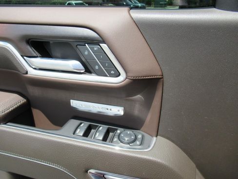 Used 2024 GMC Sierra 1500 Denali AWD/4WD image 22