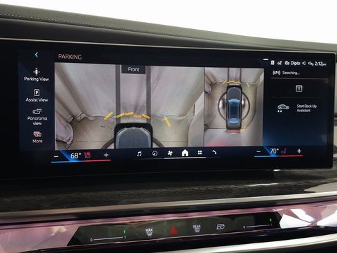 New 2025 BMW 760i xDrive w/ Premium Package image 28