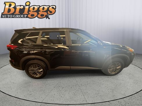 Used 2024 Nissan Rogue S AWD/4WD image 6