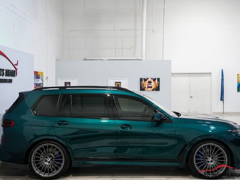 Used 2025 BMW ALPINA XB7 image 25