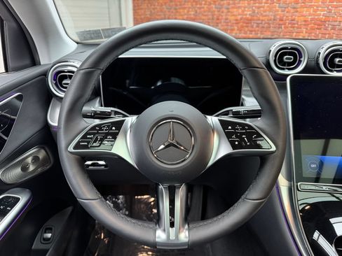 Used 2026 Mercedes-Benz GLC 300 4MATIC image 14
