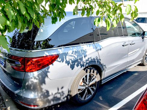 Used 2019 Honda Odyssey Elite image 5