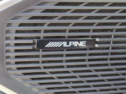 Used 2023 Jeep Wagoneer L Series II image 25