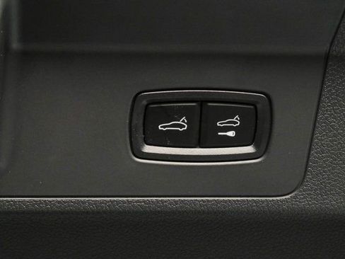 Certified 2024 Porsche Panamera 4 AWD/4WD image 31