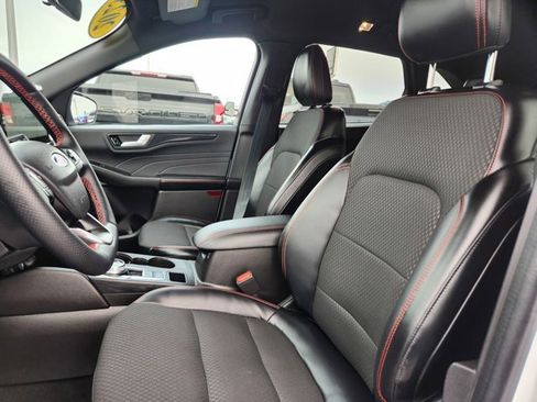 Certified 2023 Ford Escape ST-Line w/ Tech Pack #1 image 23