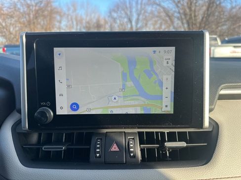 Used 2025 Toyota RAV4 XLE Premium image 20