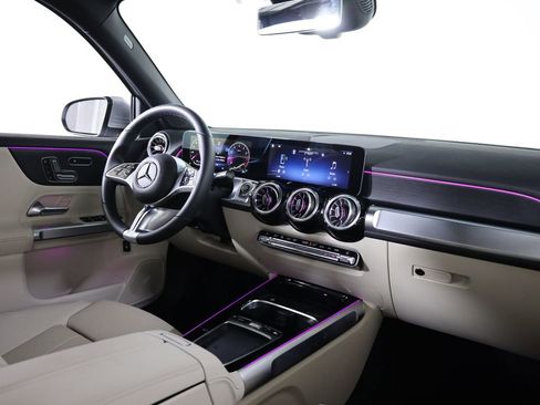 Certified 2026 Mercedes-Benz GLB 250 4MATIC image 59