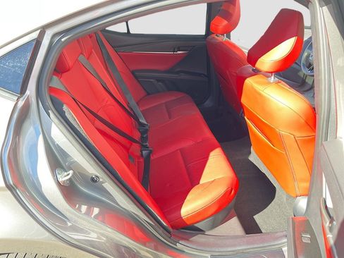 Used 2025 Toyota Camry XSE image 29