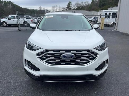 Certified 2024 Ford Edge Titanium image 3