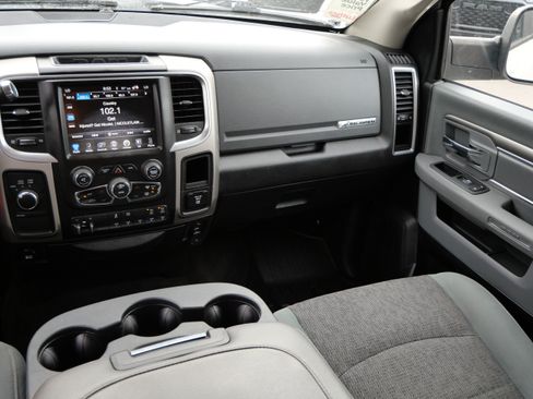 Used 2017 RAM 3500 Big Horn AWD/4WD image 11