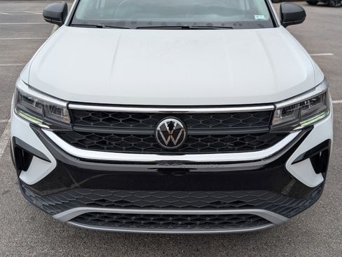 Used 2024 Volkswagen Taos S image 12